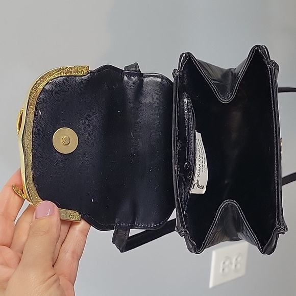 Karam Handbags Inc. Gold Lizard crossbody bag - Picture 8 of 15